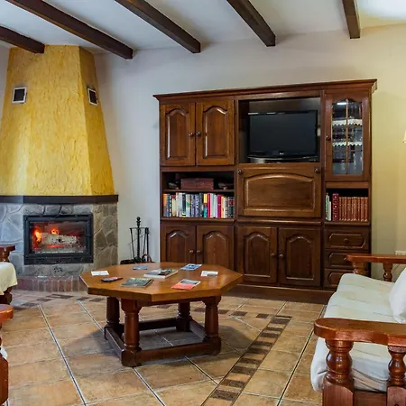 Arroal I Country house *